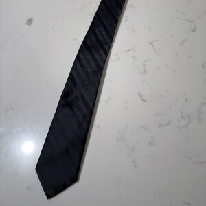 JF J.Ferrar Slim Black Tie w/ Subtle Stripes Like New